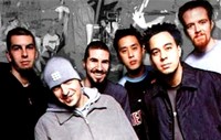 Linkin Park Konser Amal Untuk Korban Tsunami 